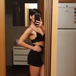 Ataşehir evi olan escort Nana